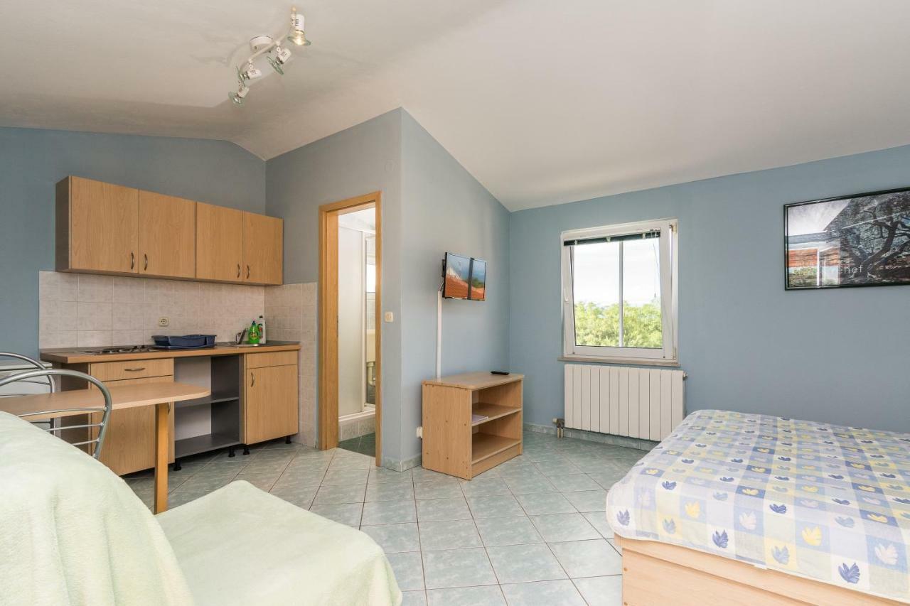 Apartmani Albi 자톤 외부 사진